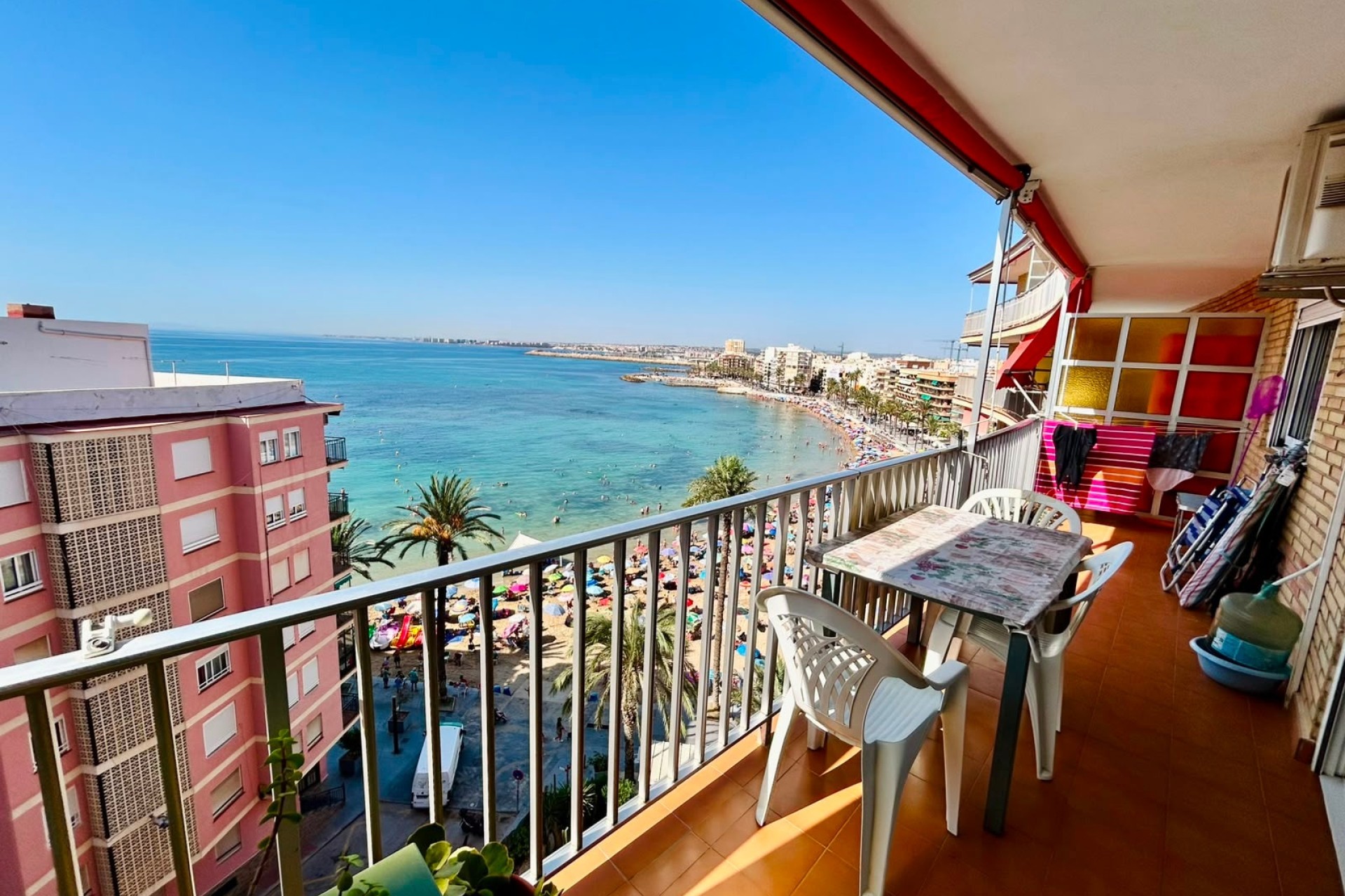 Wiederverkauf - Wohnung / Apartment -
Torrevieja