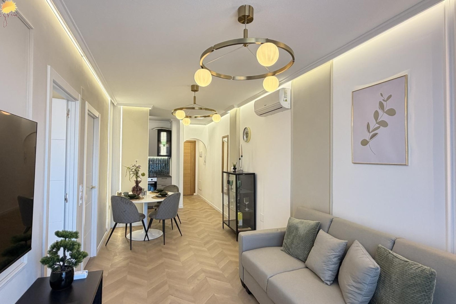 Wiederverkauf - Wohnung / Apartment -
Torrevieja