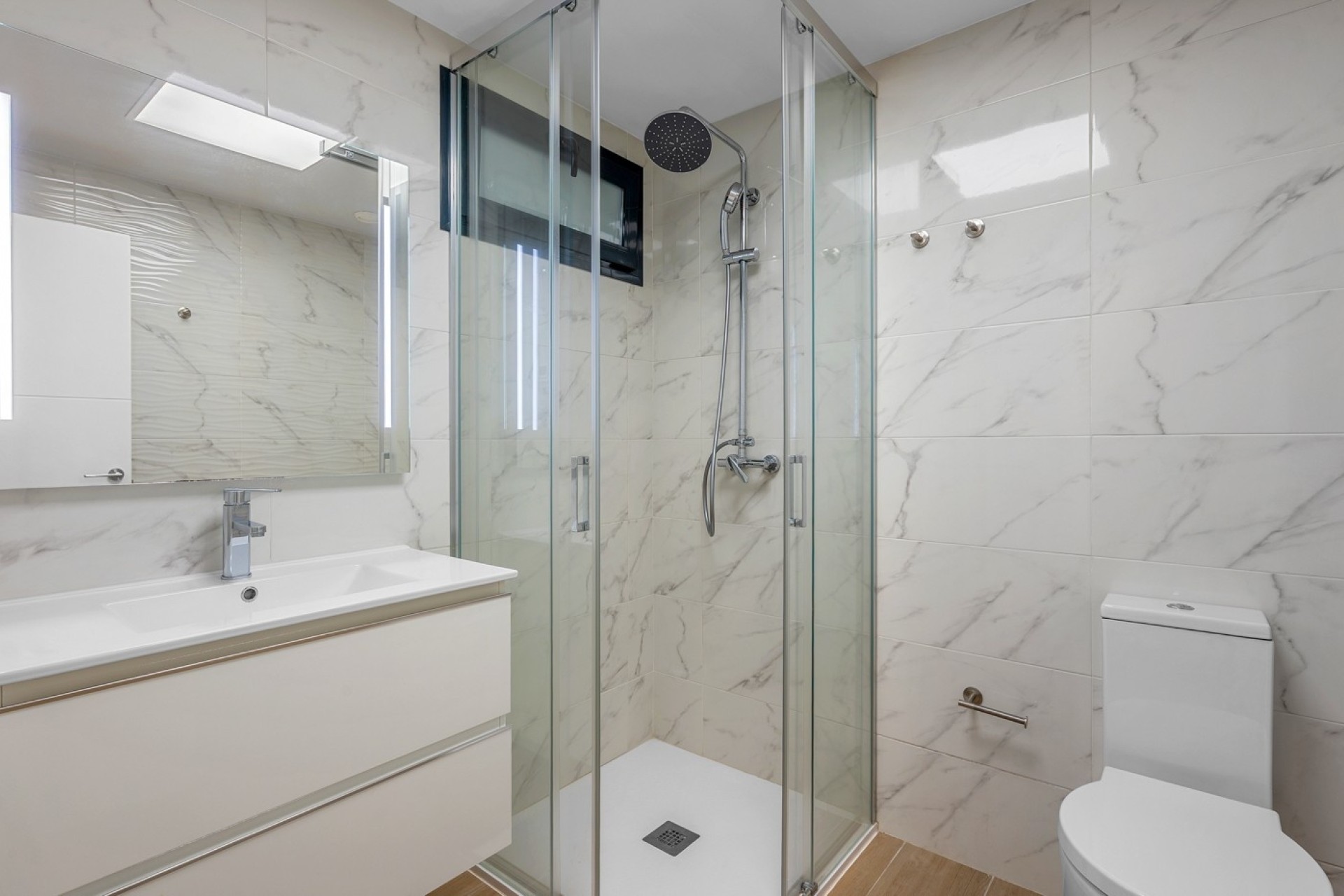 Wiederverkauf - Wohnung / Apartment -
Villamartín - Lomas del Golf