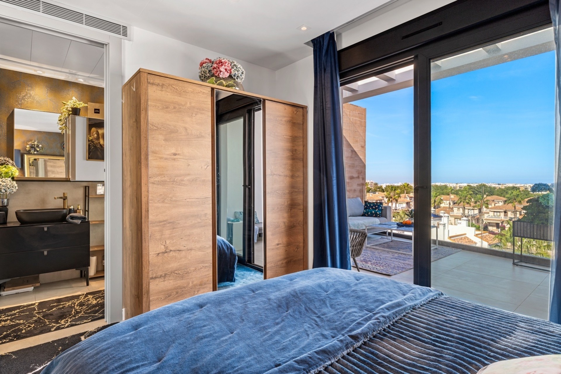 Wiederverkauf - Wohnung / Apartment -
Villamartín