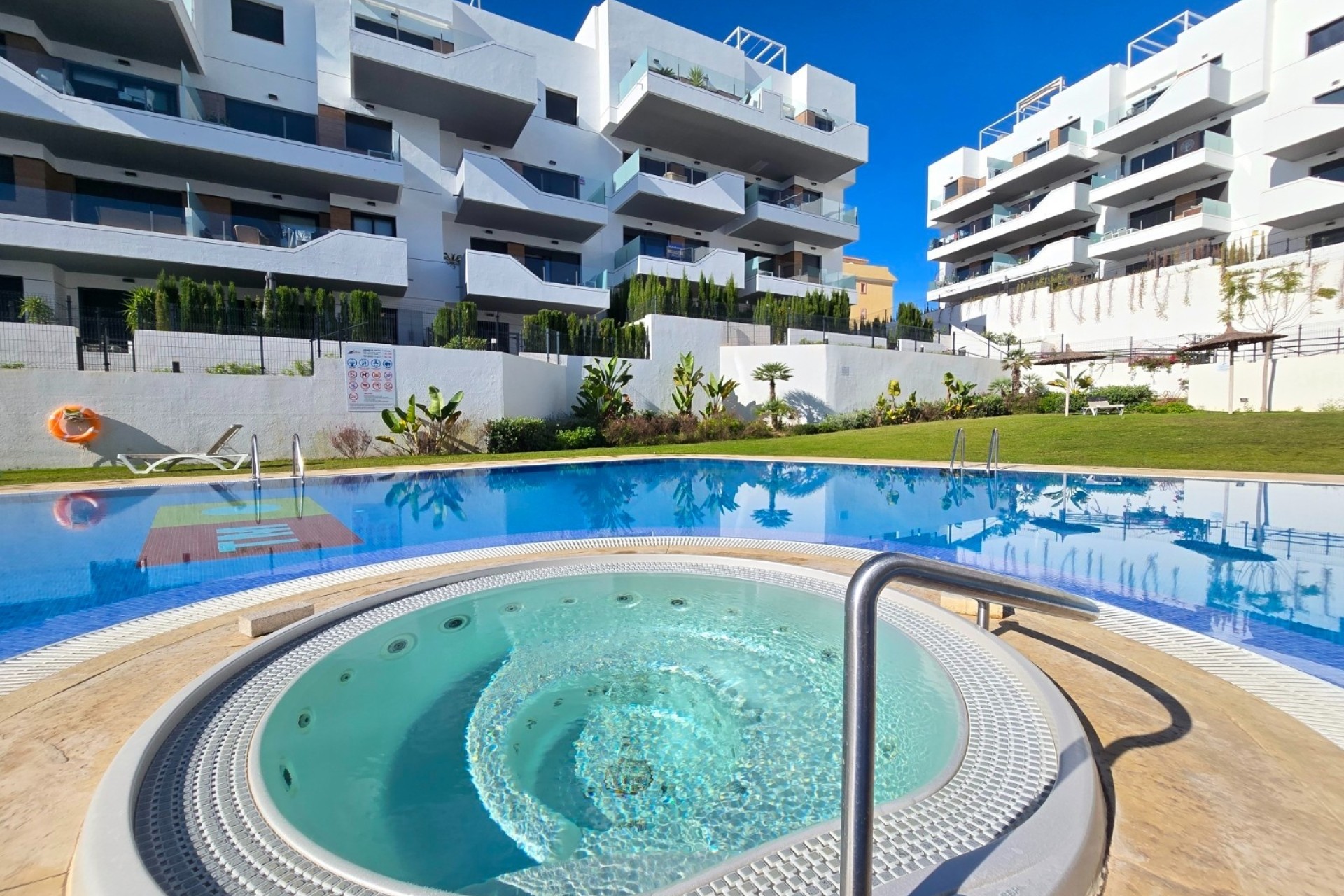 Wiederverkauf - Wohnung / Apartment -
Villamartín
