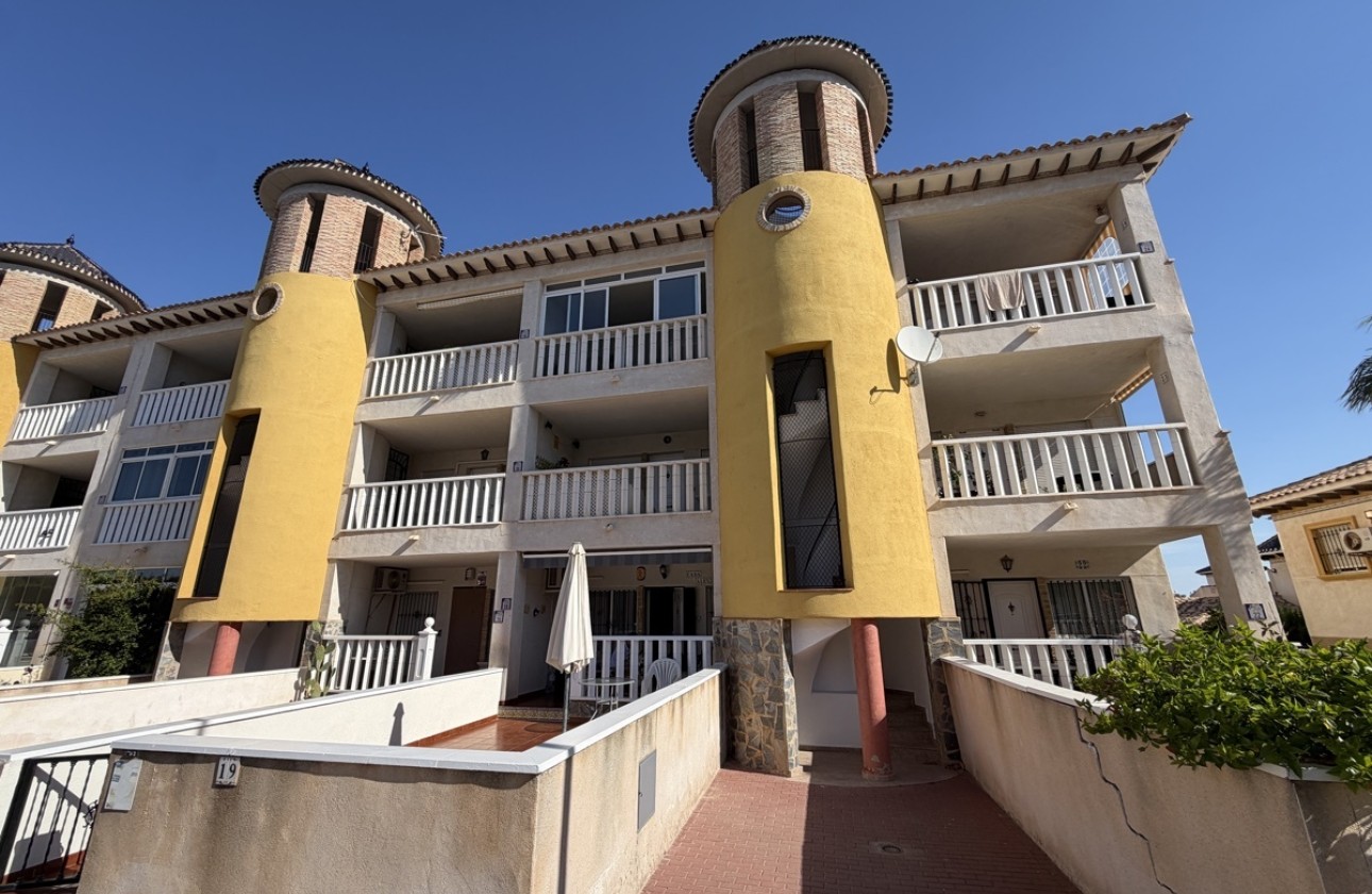 Wiederverkauf - Wohnung / Apartment -
Villamartín