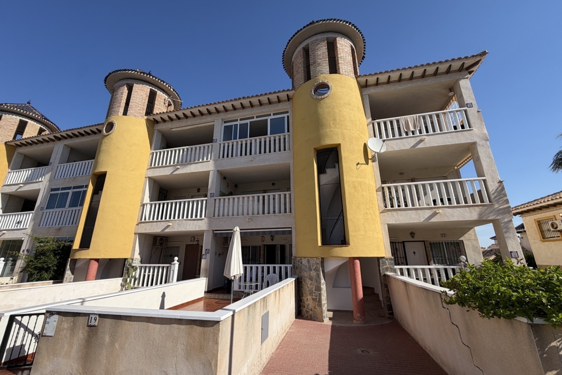 Wiederverkauf - Wohnung / Apartment -
Villamartín