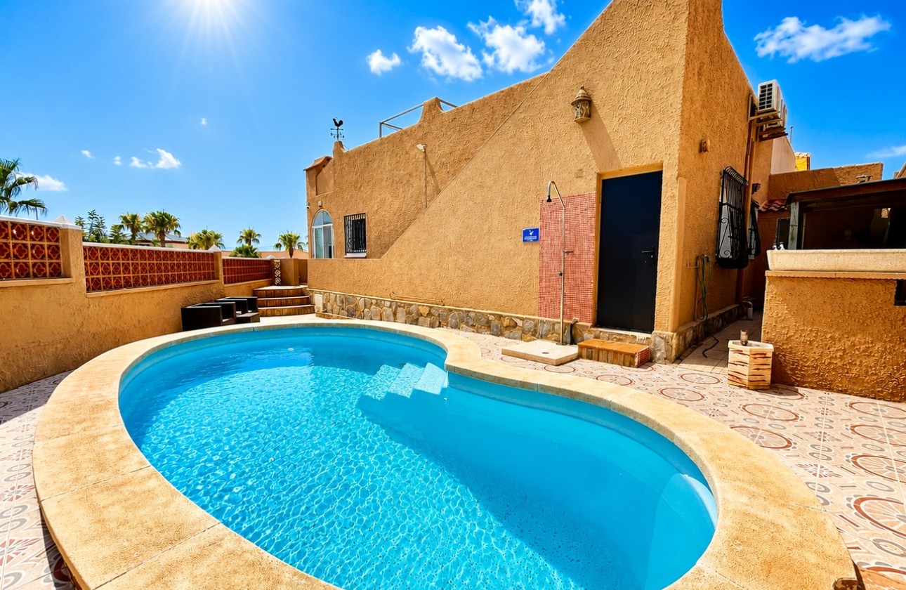 Wiederverkauf - Wohnung / Apartment -
Villamartín