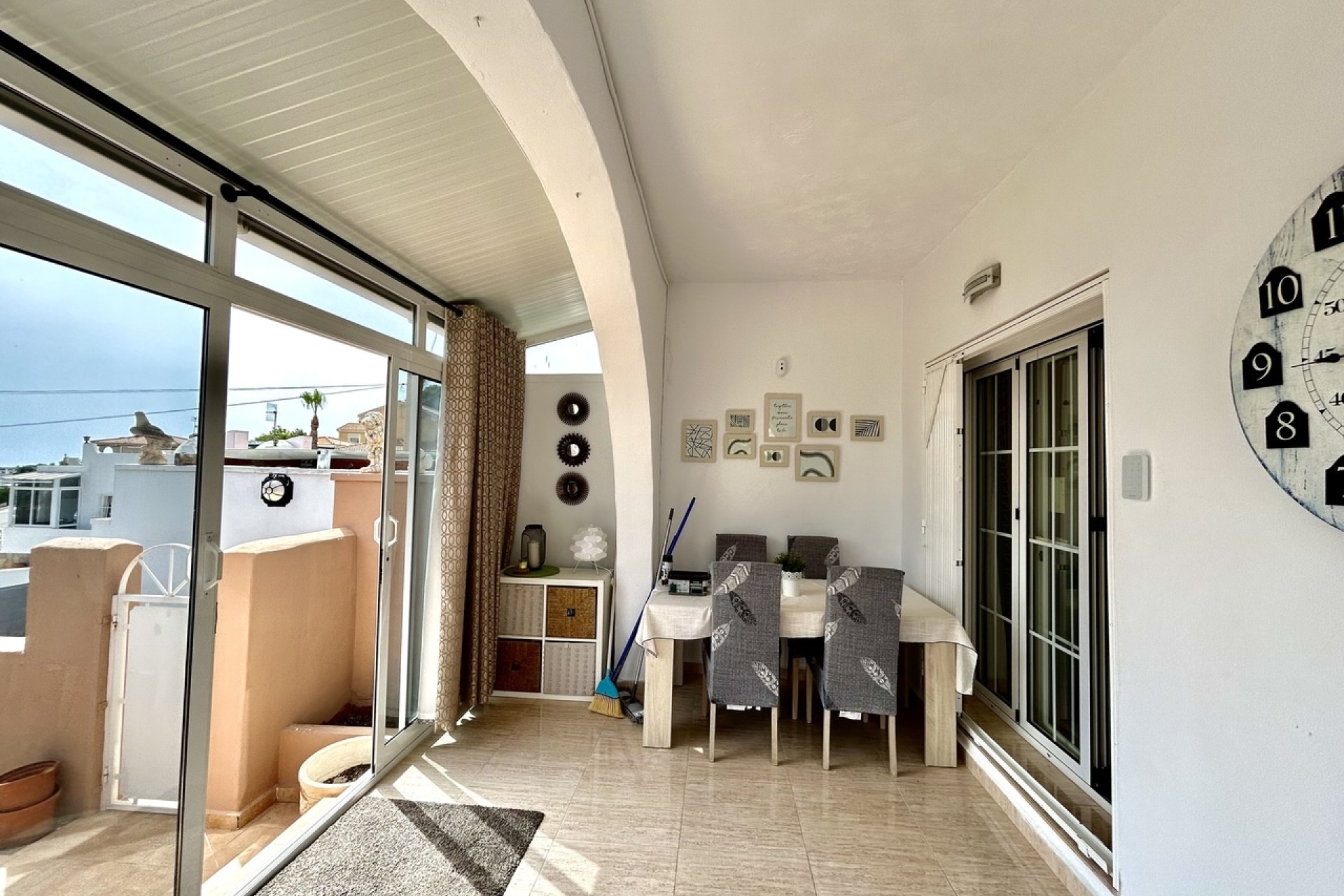 Wiederverkauf - Wohnung / Apartment -
Villamartín