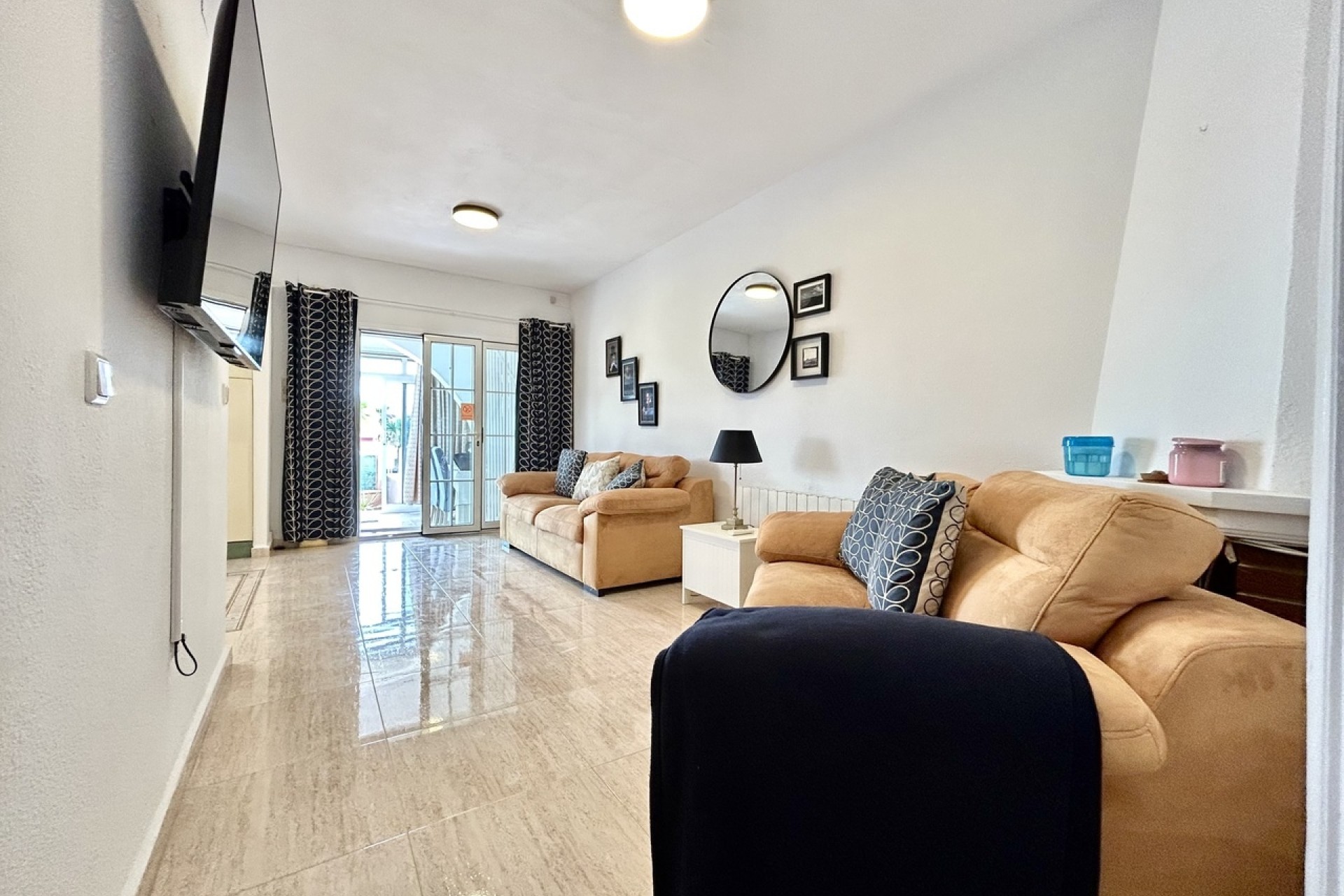 Wiederverkauf - Wohnung / Apartment -
Villamartín
