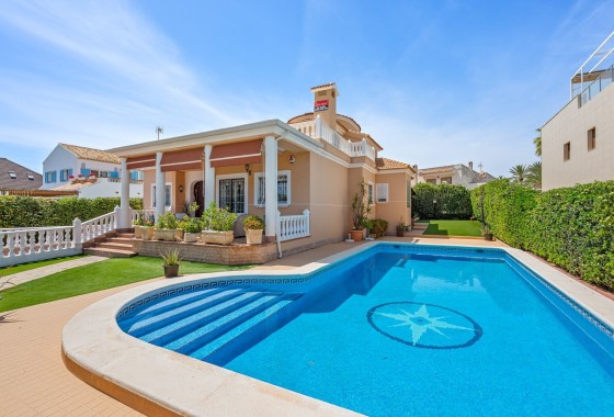 Willa wolnostojąca - Sprzedaż - Torrevieja - La Mata