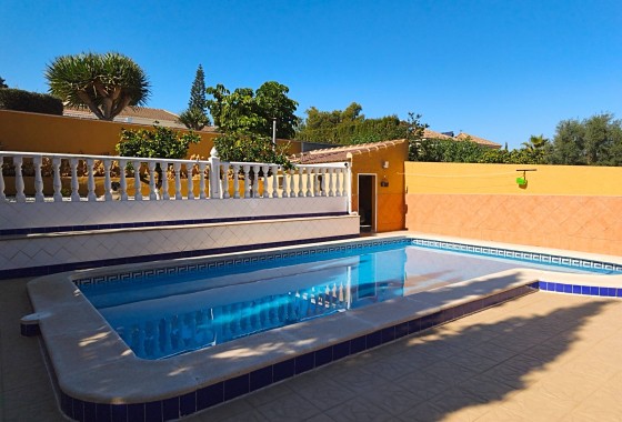 Willa wolnostojąca - Sprzedaż - Torrevieja - Los Balcones