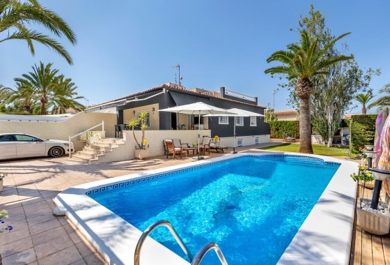 Willa wolnostojąca - Sprzedaż - Torrevieja - Rocio del mar