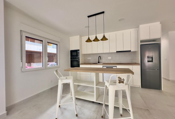 Wohnung / Apartment - Resale - Torrevieja - Acequion