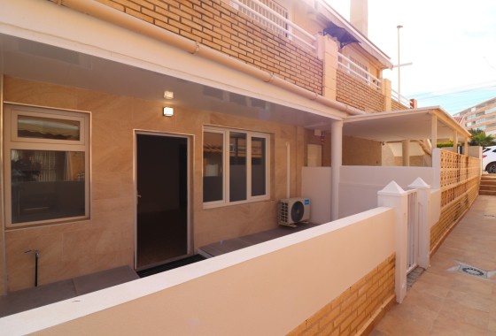 Wohnung / Apartment - Resale - Torrevieja - Torre La Mata