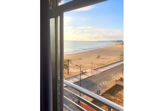 Wohnung / Apartment - Wiederverkauf - El Campello - El Campello