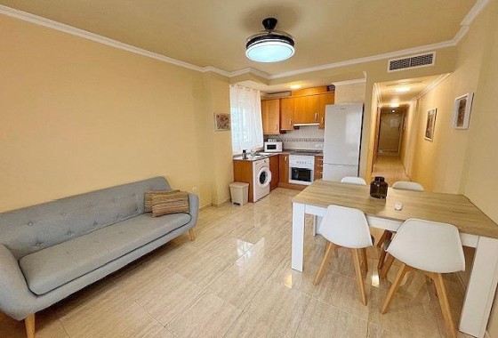 Wohnung / Apartment - Wiederverkauf - Guardamar del Segura - puerto deportivo