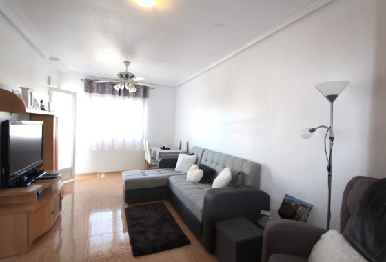 Wohnung / Apartment - Wiederverkauf - Jacarilla -
                Jacarilla