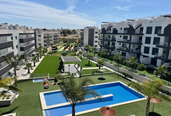 Wohnung / Apartment - Wiederverkauf - Orihuela Costa - Villamartin