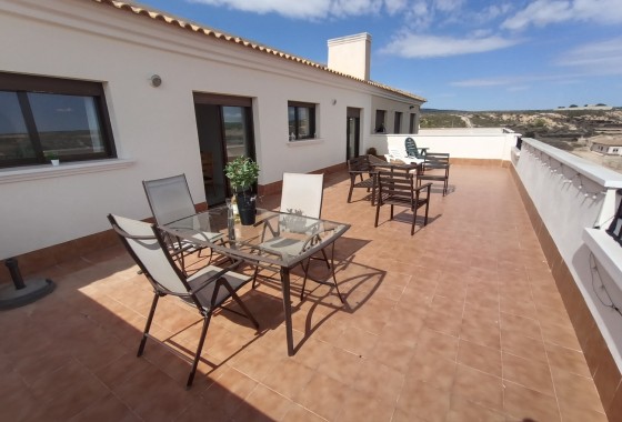 Wohnung / Apartment - Wiederverkauf - Sucina - Sucina