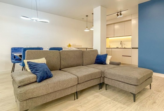 Wohnung / Apartment - Wiederverkauf - Torrevieja -
                El Acequión - Los Náufragos