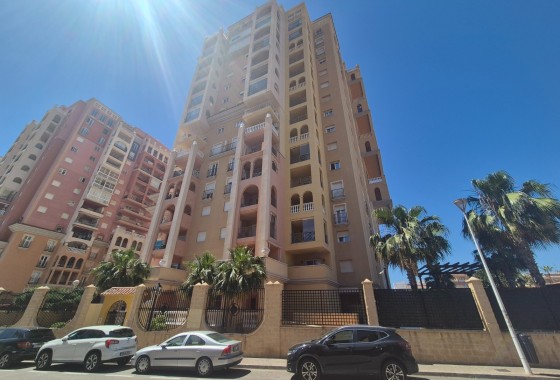 Wohnung / Apartment - Wiederverkauf - Torrevieja - Los Locos
