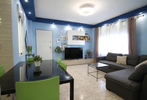 Wohnung / Apartment - Wiederverkauf - Torrevieja - Playa de los Naufragos