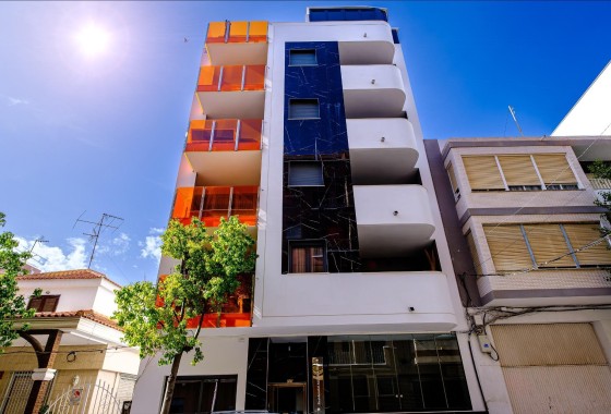Wohnung / Apartment - Wiederverkauf - Torrevieja - Playa del Cura