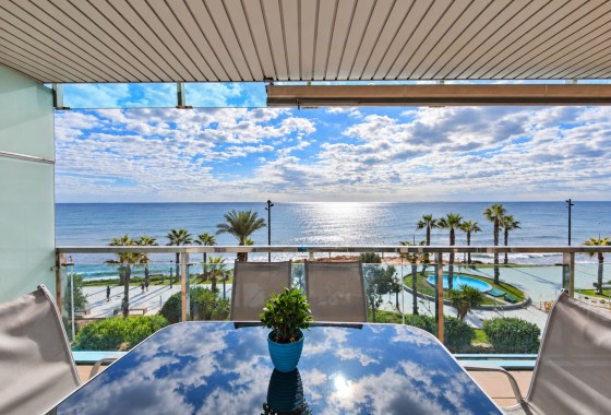 Wohnung / Apartment - Wiederverkauf - Torrevieja - Playa del Cura