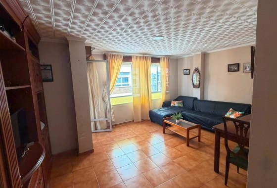 Wohnung / Apartment - Wiederverkauf - Torrevieja - Torrevieja