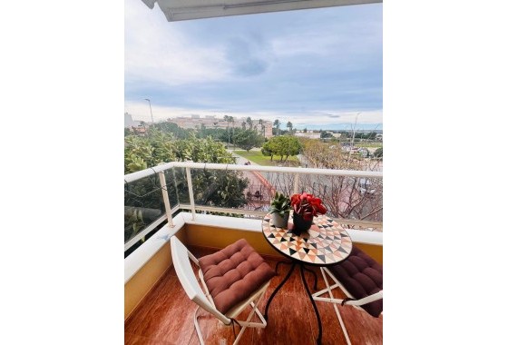 Wohnung / Appartement - Resale - Torrevieja - Costa Blanca