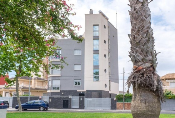 Wohnung / Appartement - Resale - Torrevieja - Estacion de autobuses