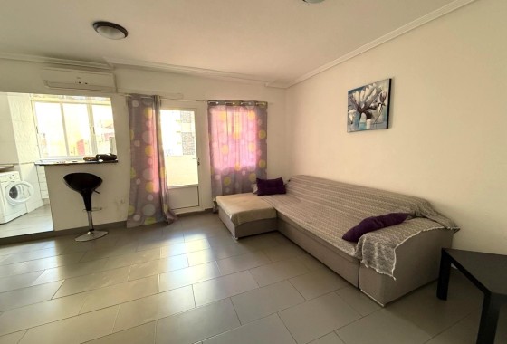 Wohnung / Appartement - Resale - Torrevieja - Las Piscinas Naturales
