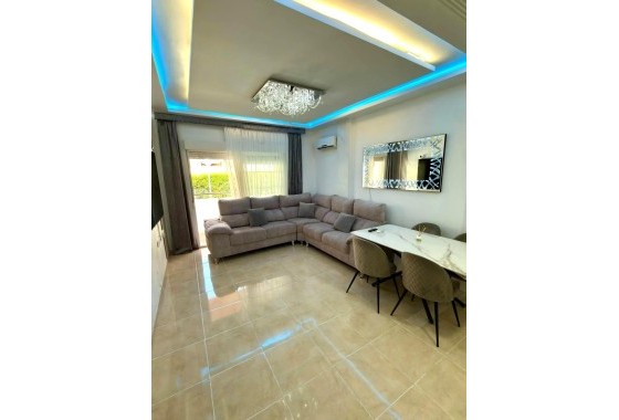 Wohnung / Appartement - Resale - Torrevieja - Nueva Torrevieja