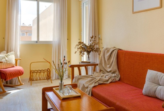 Wohnung / Appartement - Resale - Torrevieja - Playa del Cura