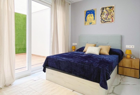 Wohnung / Appartement - Resale - Torrevieja - Playa del Cura
