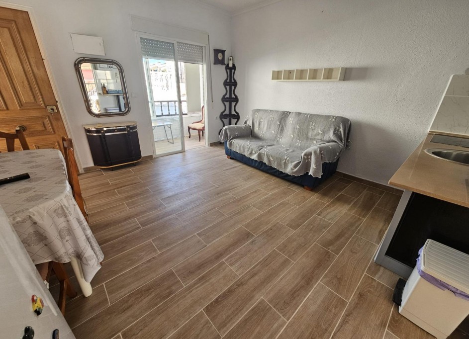 Wynajem długoterminowy - Apartament mieszkanie -
Torrevieja - Centro