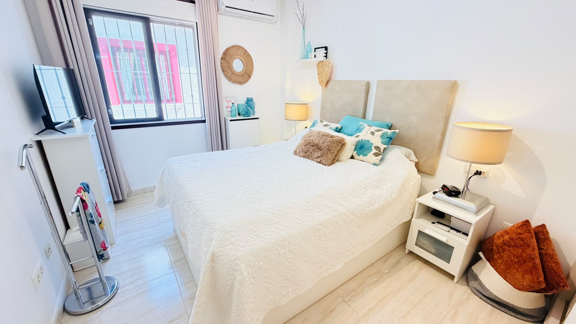 Twee-onder-een-kapwoning · Herverkoop - Daya Vieja · Alicante · Spanje Twee-onder-een-kapwoning · Herverkoop - Daya Vieja · Alicante · Spanje