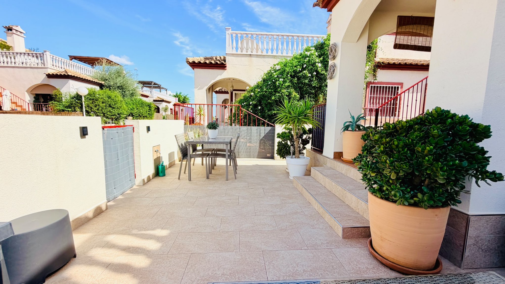 Twee-onder-een-kapwoning · Herverkoop - Daya Vieja · Alicante · Spanje Twee-onder-een-kapwoning · Herverkoop - Daya Vieja · Alicante · Spanje