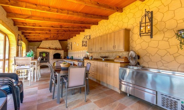 Sprzedaż - Finca nieruchomość wiejska -
Rafal