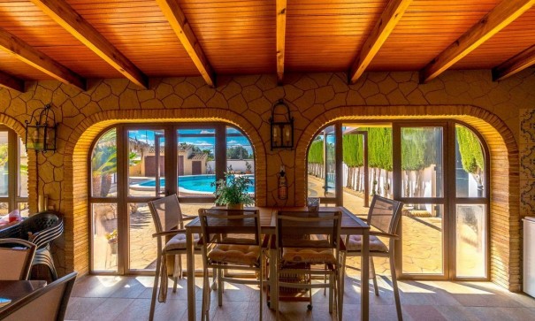 Sprzedaż - Finca nieruchomość wiejska -
Rafal