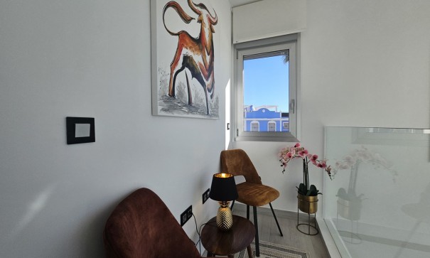 Resale - Freistehende Villa -
Cabo Roig