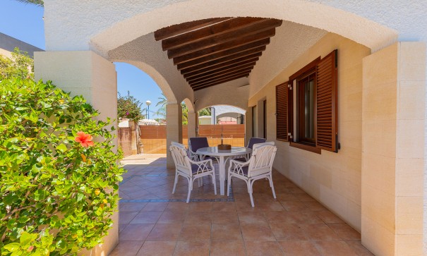 Sale - Detached Villa -
Orihuela - Orihuela Costa