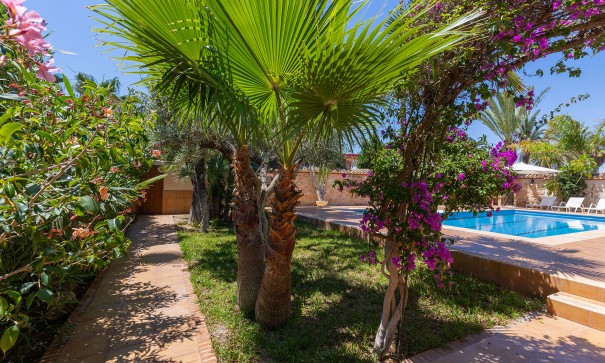 Sale - Detached Villa -
Orihuela - Orihuela Costa