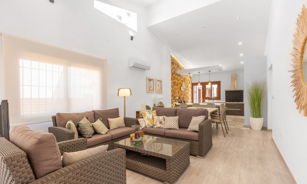 Sale - Detached Villa -
Orihuela - Orihuela Costa