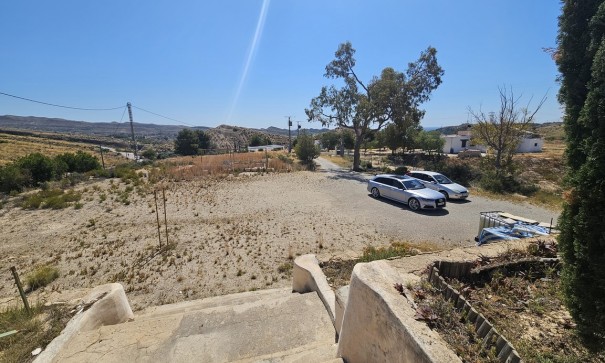 Resale - Finca Landgut -
Crevillente