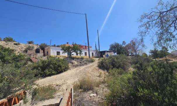 Resale - Finca Landgut -
Crevillente
