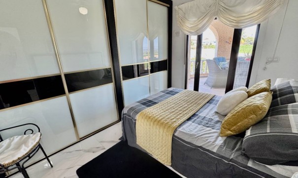 Återförsäljning - Fristående villa -
Algorfa - Lomas de la Juliana