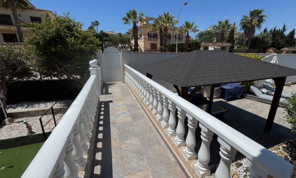 Återförsäljning - Fristående villa -
Algorfa - Lomas de la Juliana