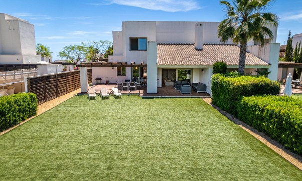 Resale - Freistehende Villa -
San Miguel de Salinas - Las Colinas Golf