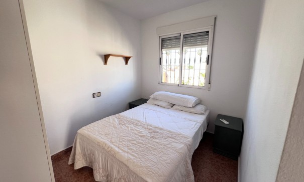 Sale - Town house -
Torrevieja - La Siesta