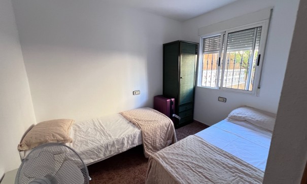 Sale - Town house -
Torrevieja - La Siesta