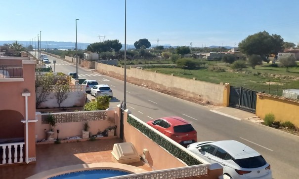 Venta - Villa adosada -
Los Montesinos - La Herada