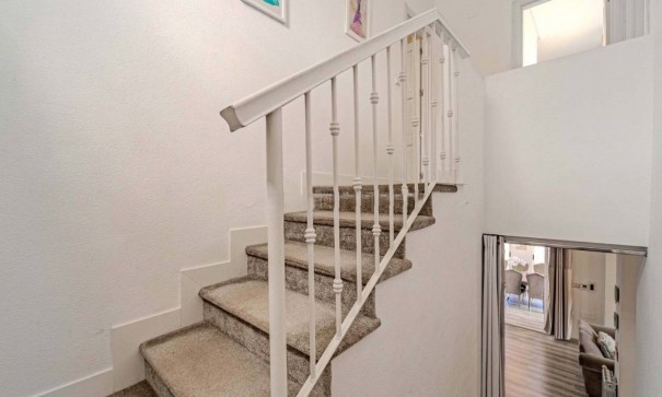 Resale - Freistehende Villa -
Villamartín